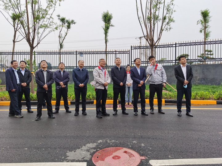 臨汾市委副書(shū)記、市長(zhǎng)王延峰蒞臨華翔集團(tuán)調(diào)研